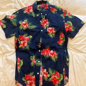 Tropical jcrew shirt - barely worn!